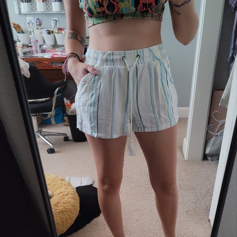 Jolt shorts